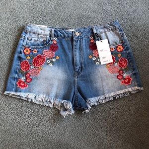 Forever 21 Floral Denim Shorts!